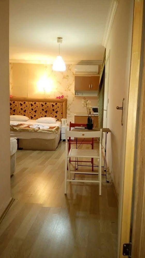 Mini House Hotel Istanboel Buitenkant foto